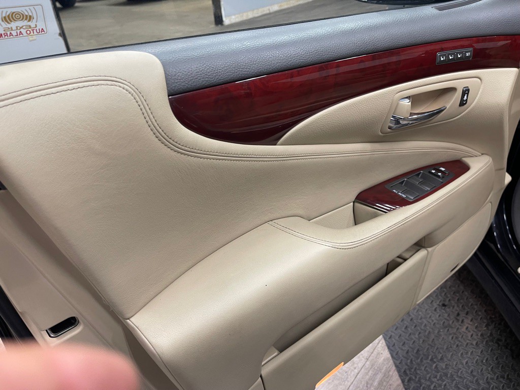 2009 Lexus LS Image 43