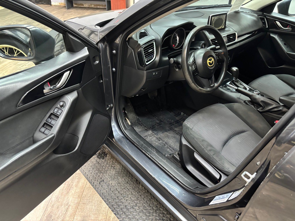 2016 Mazda Mazda3 Image 4