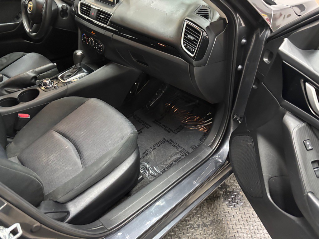 2016 Mazda Mazda3 Image 18