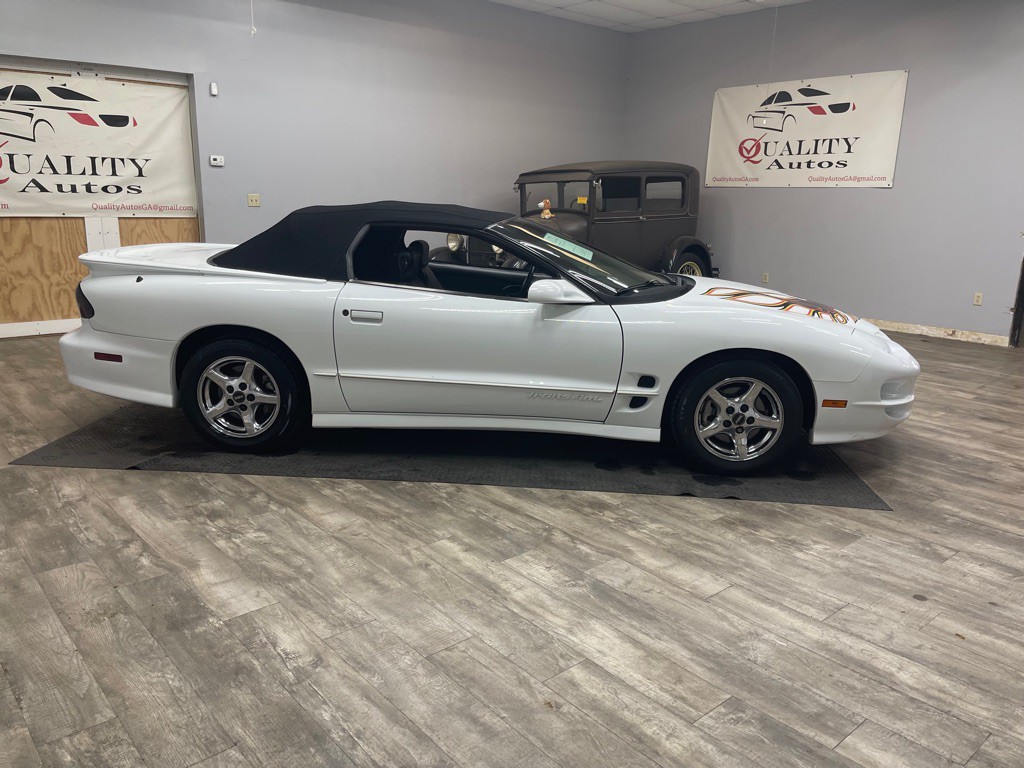 2000 Pontiac Firebird Image 6
