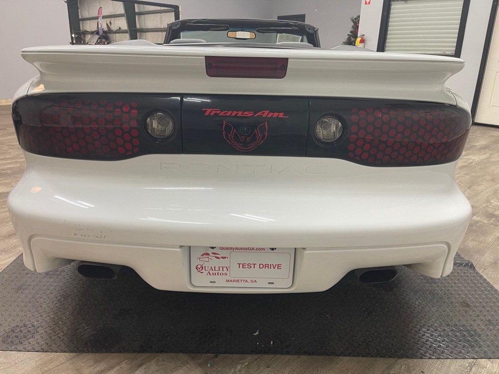 2000 Pontiac Firebird Image 15