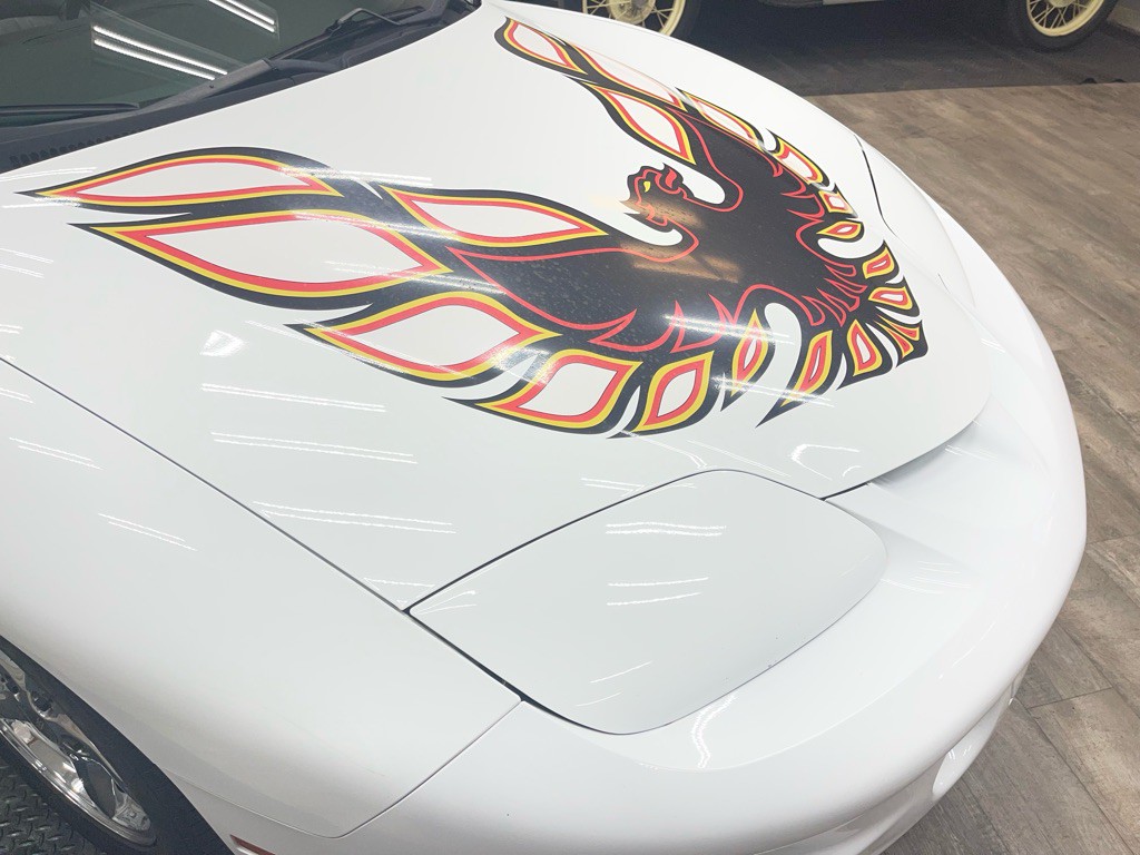 2000 Pontiac Firebird Image 18