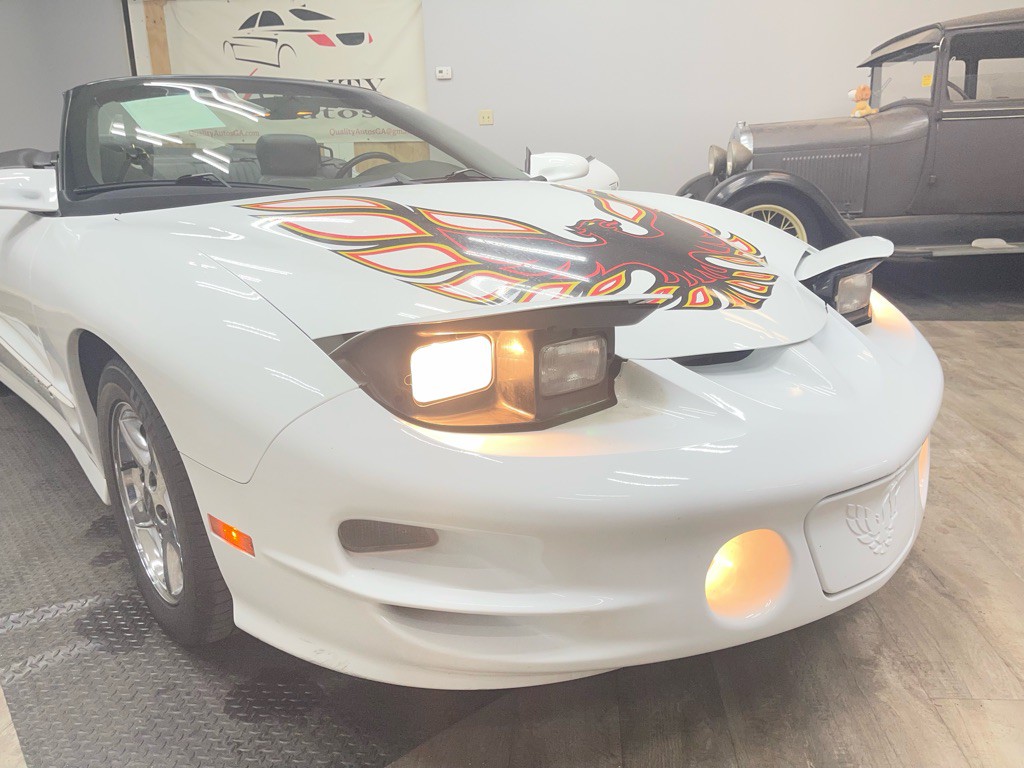 2000 Pontiac Firebird Image 19
