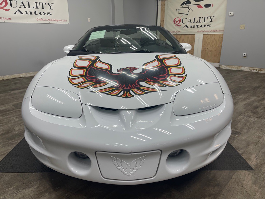 2000 Pontiac Firebird Image 1