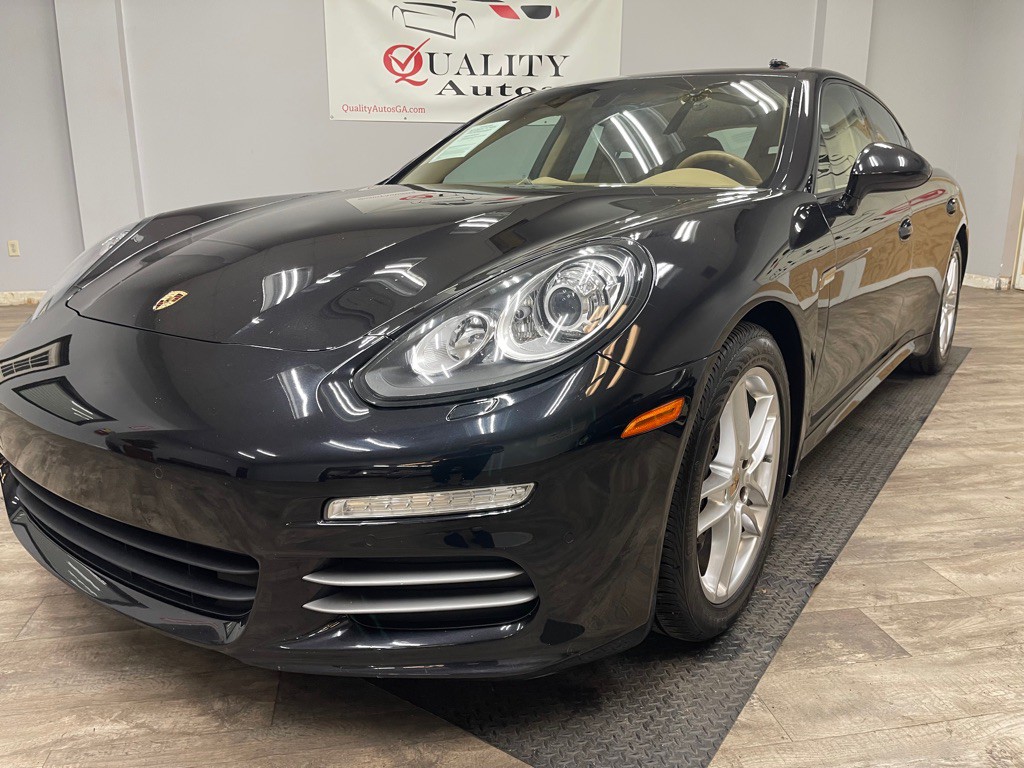 2014 Porsche Panamera Image 2