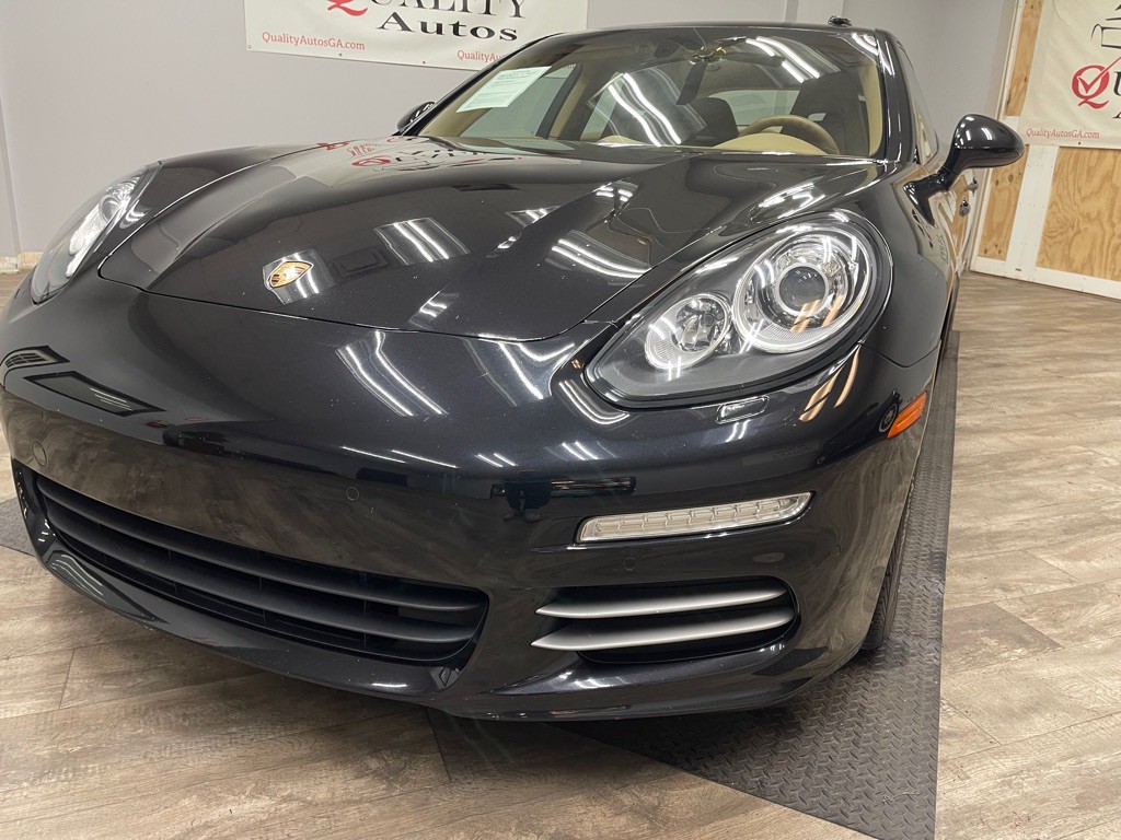 2014 Porsche Panamera Image 3