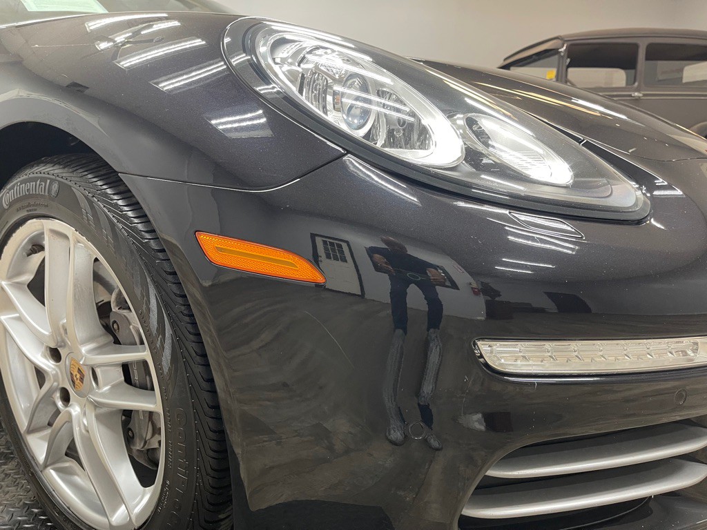 2014 Porsche Panamera Image 14