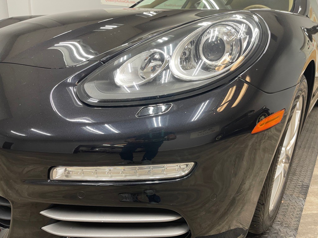 2014 Porsche Panamera Image 15