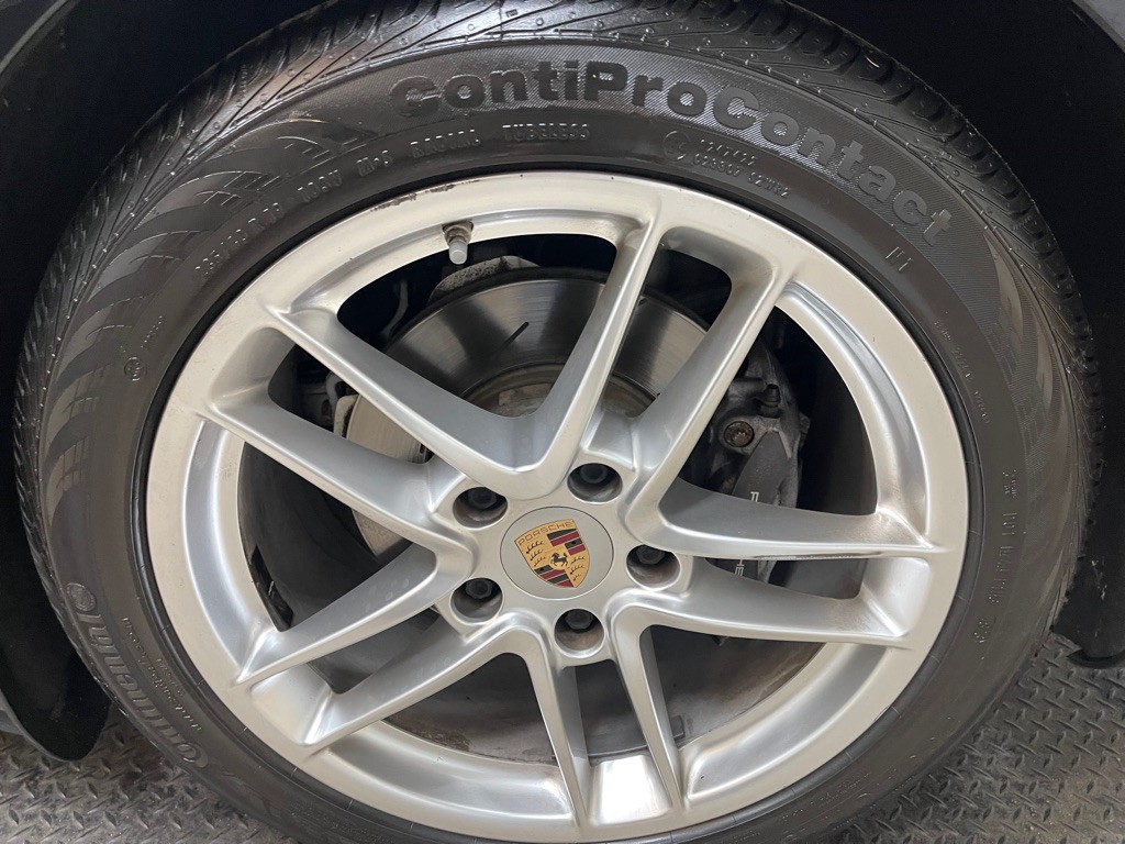 2014 Porsche Panamera Image 41