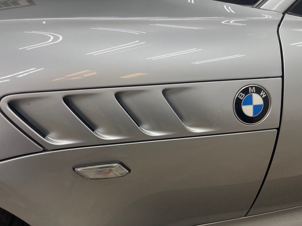 2000 BMW Z3 Image 9
