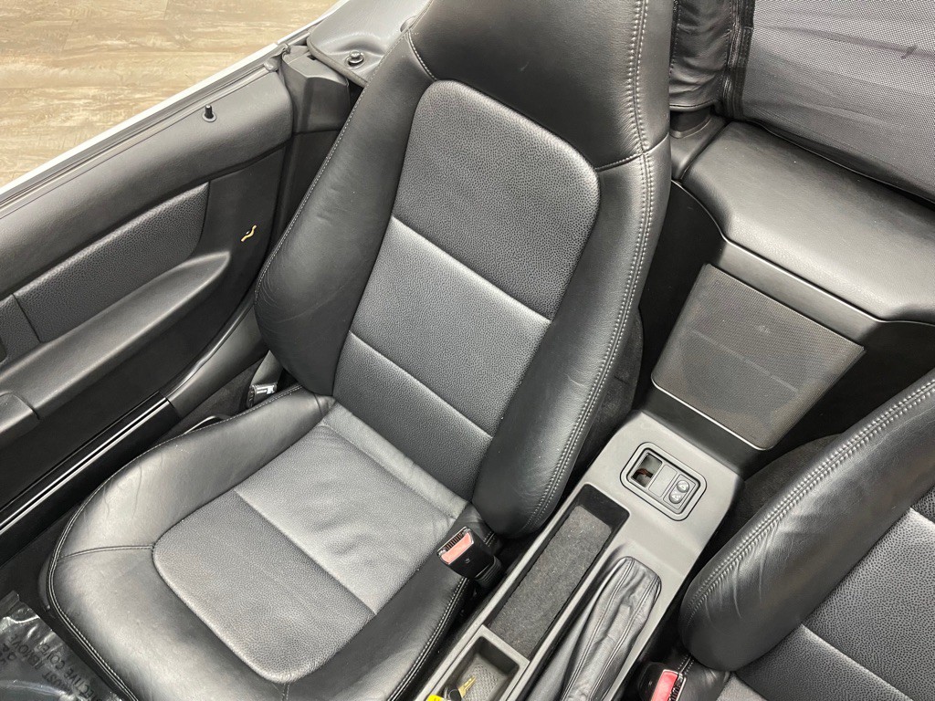 2000 BMW Z3 Image 25