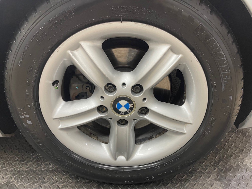2000 BMW Z3 Image 28