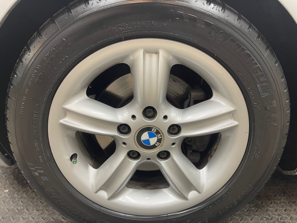2000 BMW Z3 Image 29