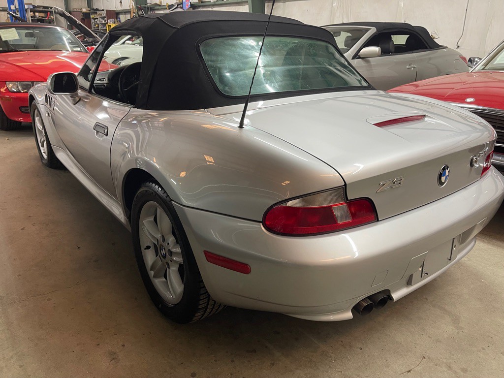 2000 BMW Z3 Image 32