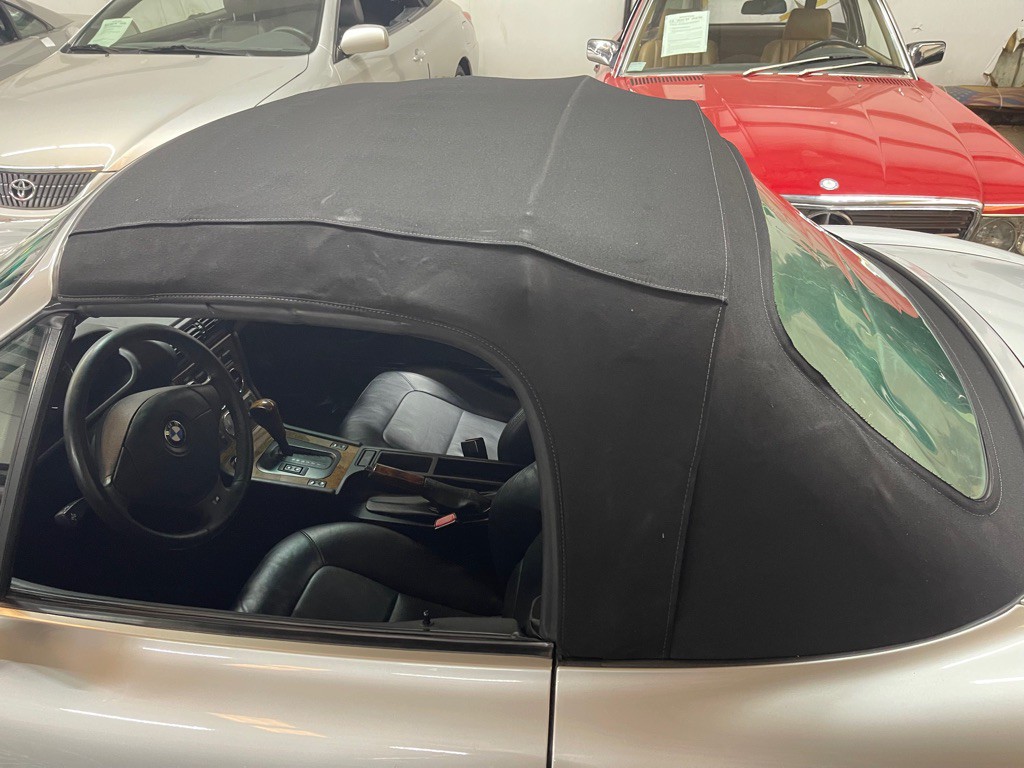 2000 BMW Z3 Image 33