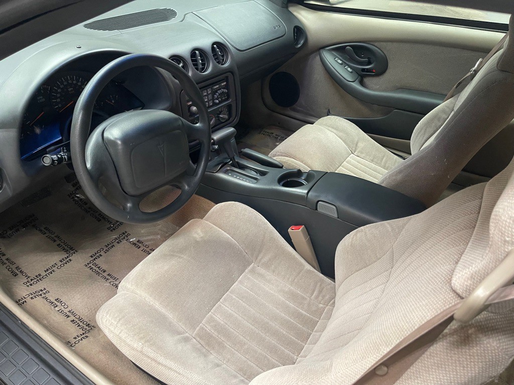 1999 Pontiac Firebird Image 13