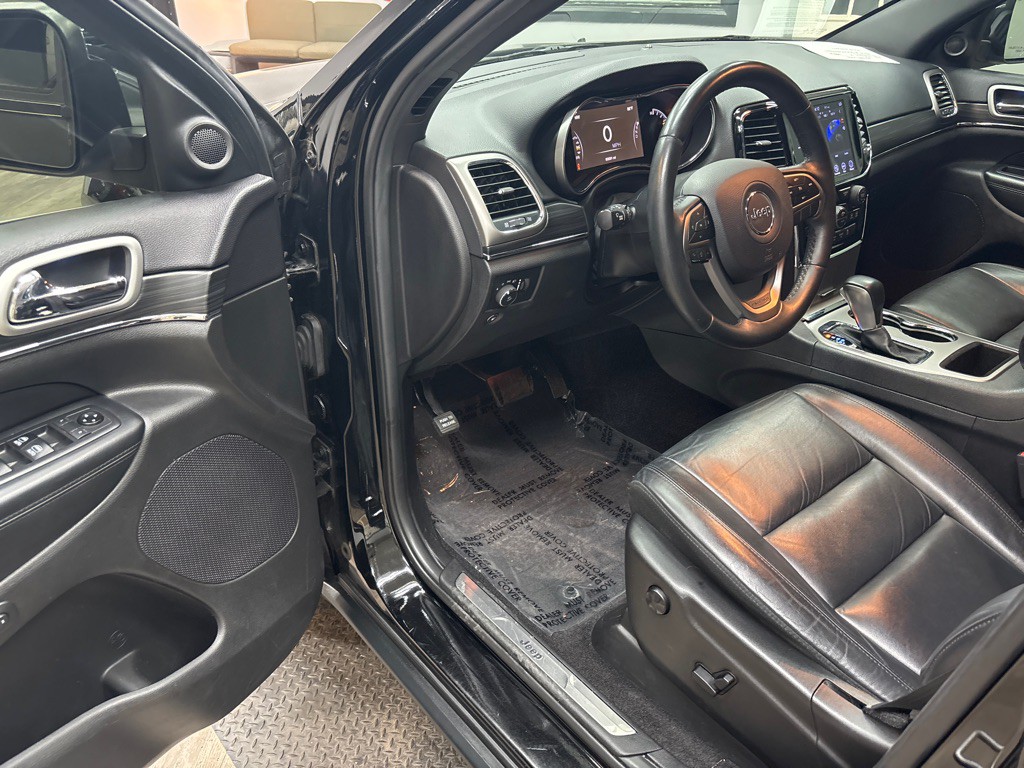 2019 Jeep Grand Cherokee Image 2