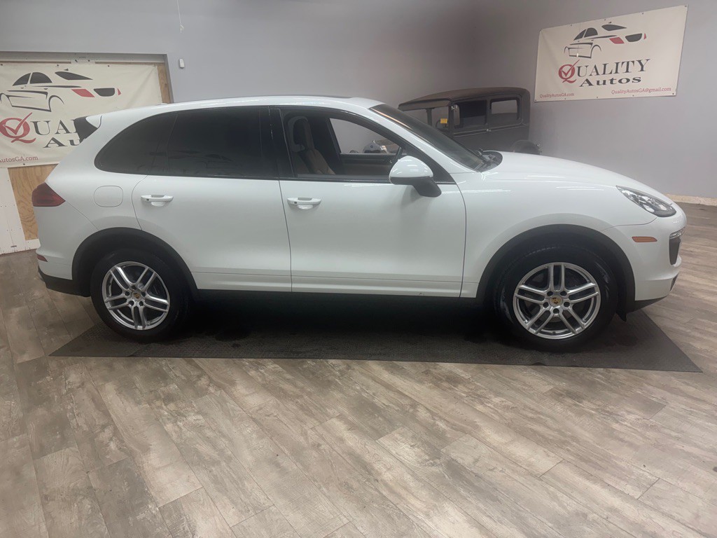2016 Porsche Cayenne Image 6
