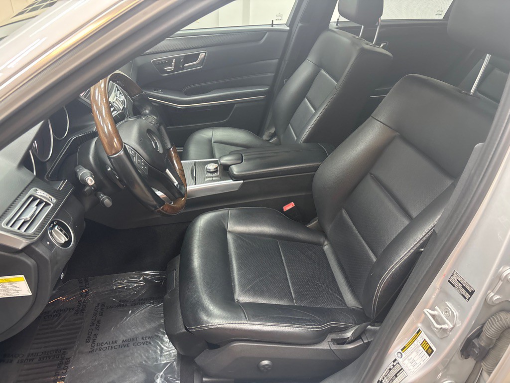 2014 Mercedes-Benz E-Class Image 2