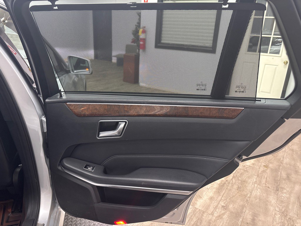 2014 Mercedes-Benz E-Class Image 30