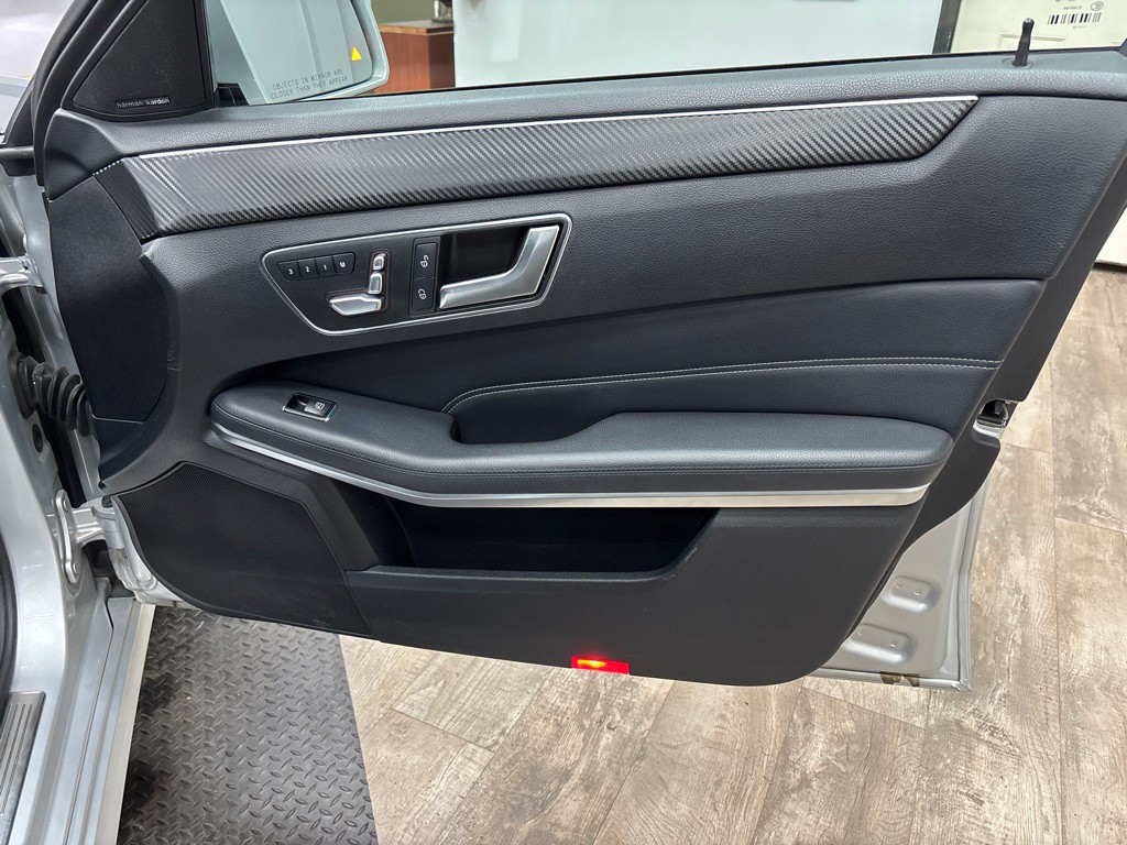 2014 Mercedes-Benz E-Class Image 34