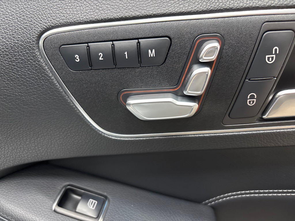 2014 Mercedes-Benz E-Class Image 35