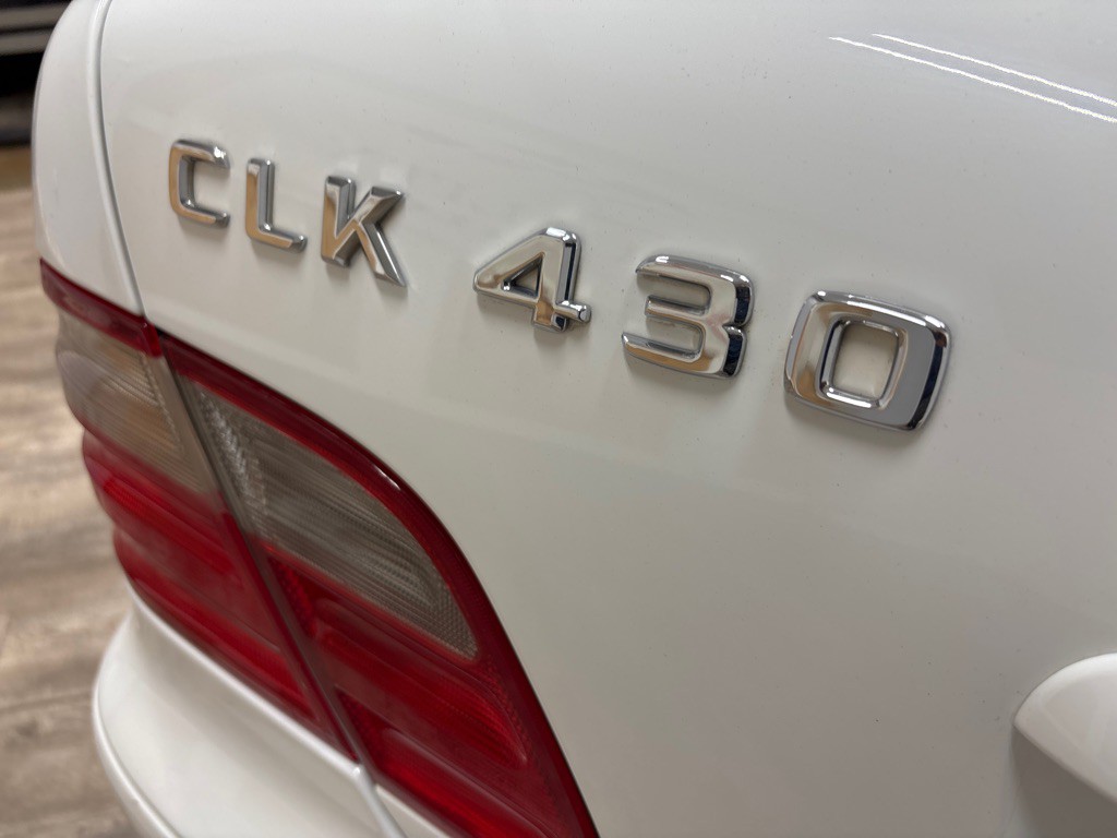 2001 Mercedes-Benz CLK-Class Image 10