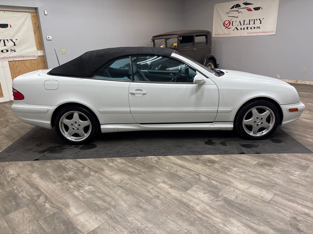2001 Mercedes-Benz CLK-Class Image 21