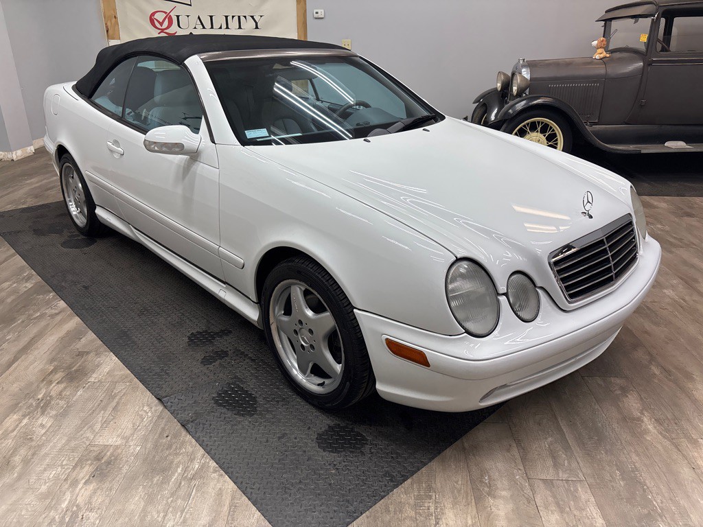 2001 Mercedes-Benz CLK-Class Image 22
