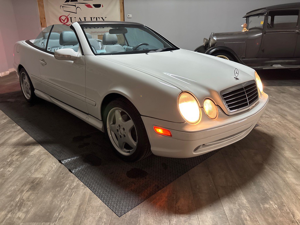 2001 Mercedes-Benz CLK-Class Image 42
