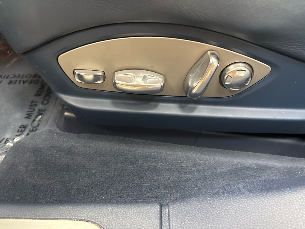 2012 Porsche Panamera Image 19