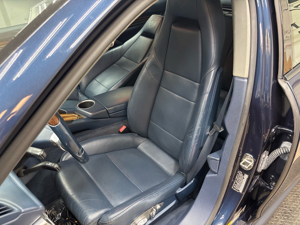 2012 Porsche Panamera Image 20