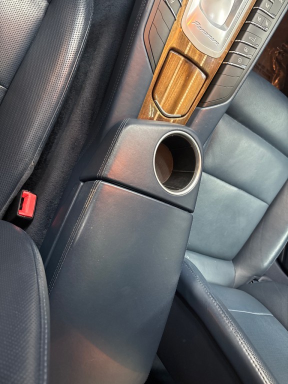 2012 Porsche Panamera Image 29