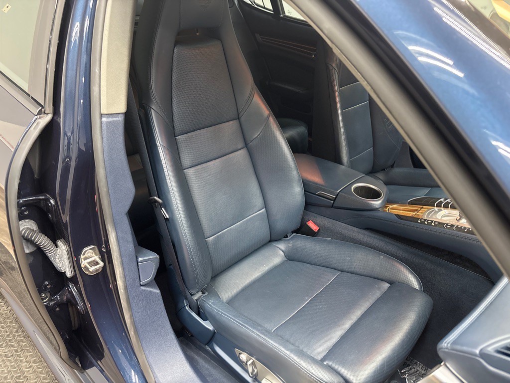 2012 Porsche Panamera Image 48