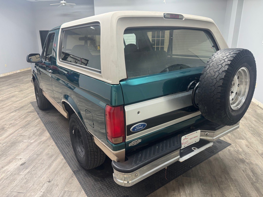 1996 Ford Bronco Image 4
