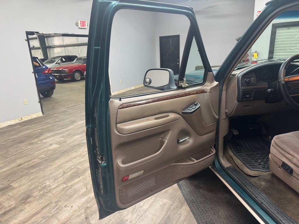 1996 Ford Bronco Image 14