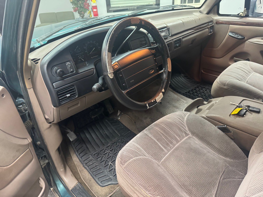 1996 Ford Bronco Image 19