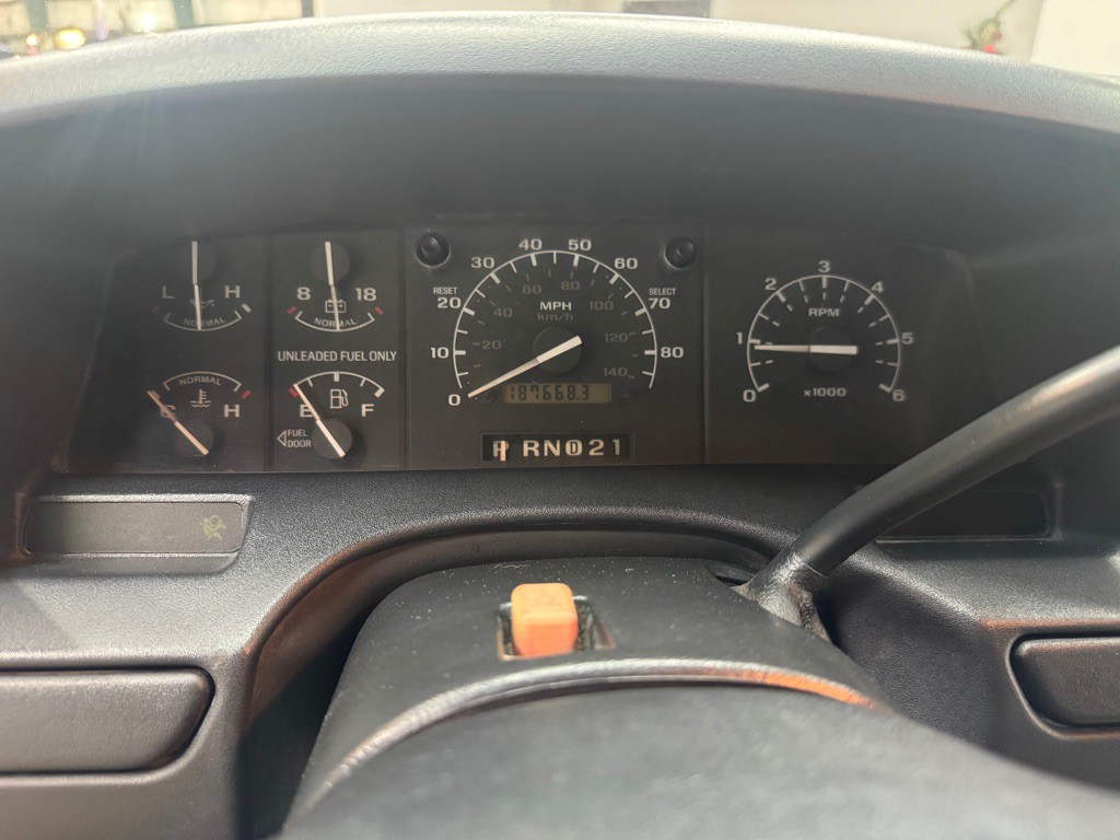 1996 Ford Bronco Image 28