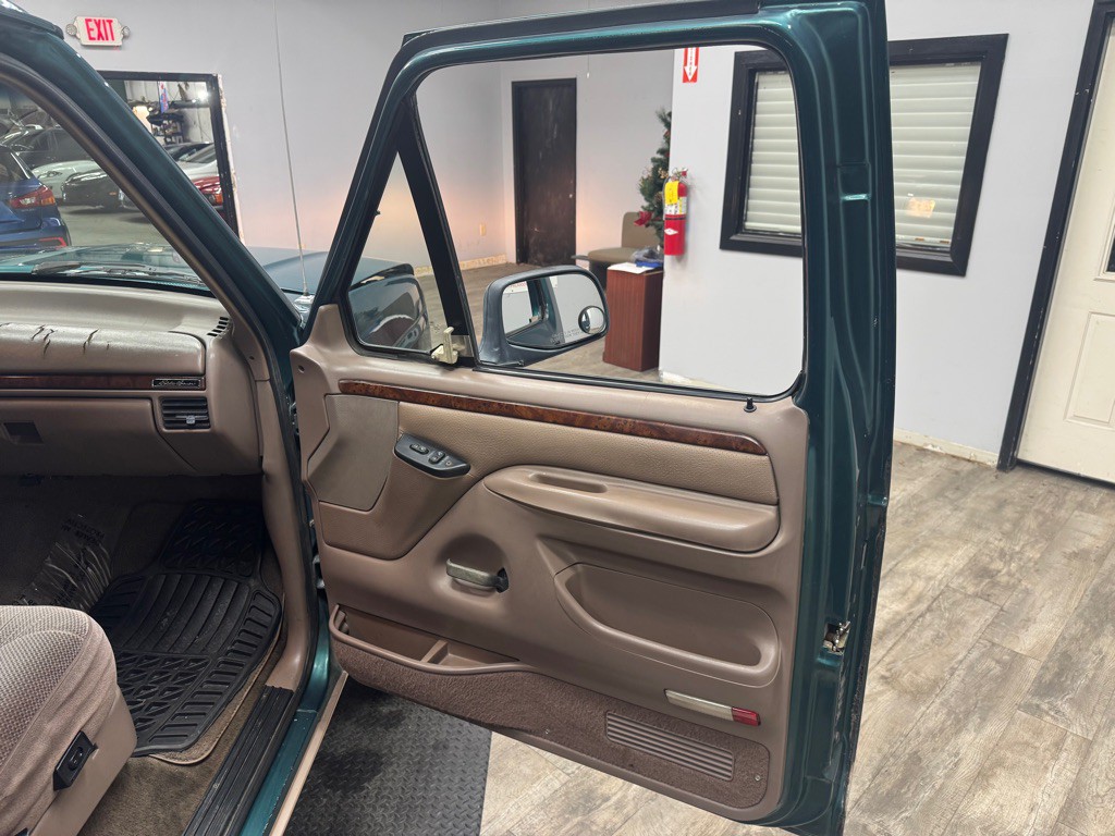 1996 Ford Bronco Image 42