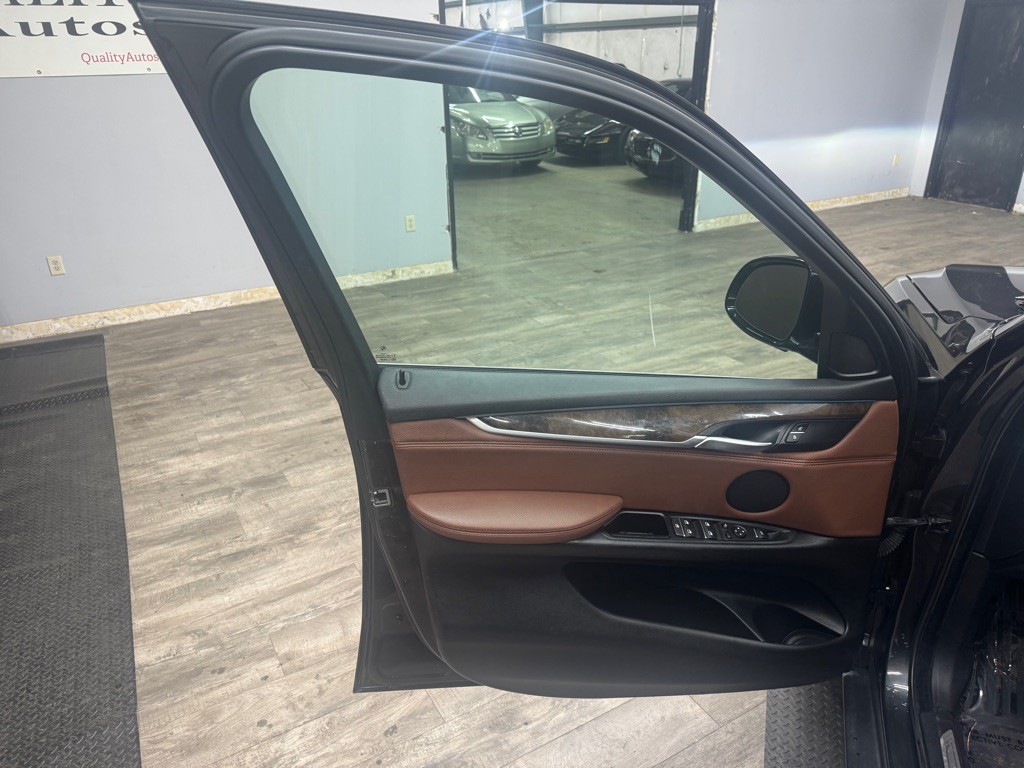 2017 BMW X5 Image 12