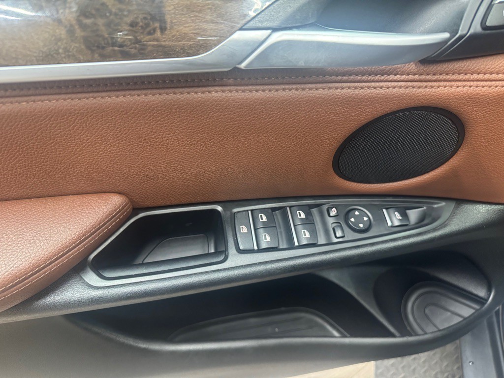 2017 BMW X5 Image 14