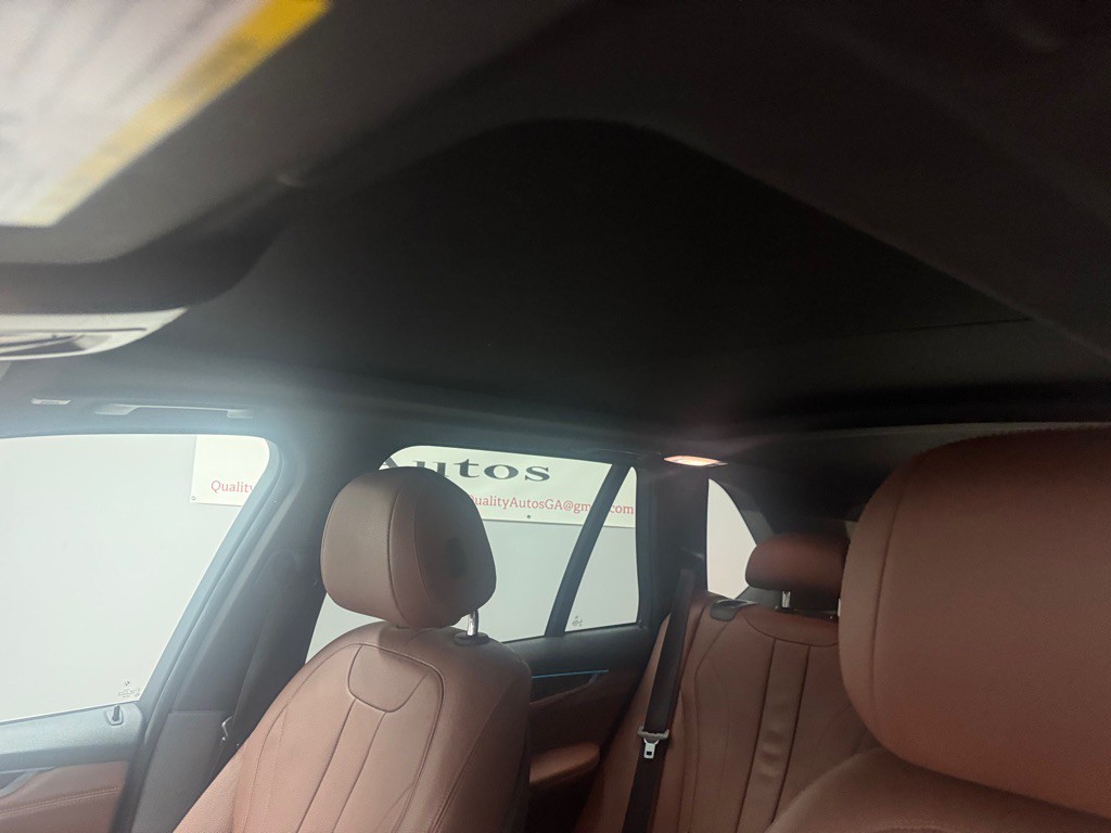 2017 BMW X5 Image 18
