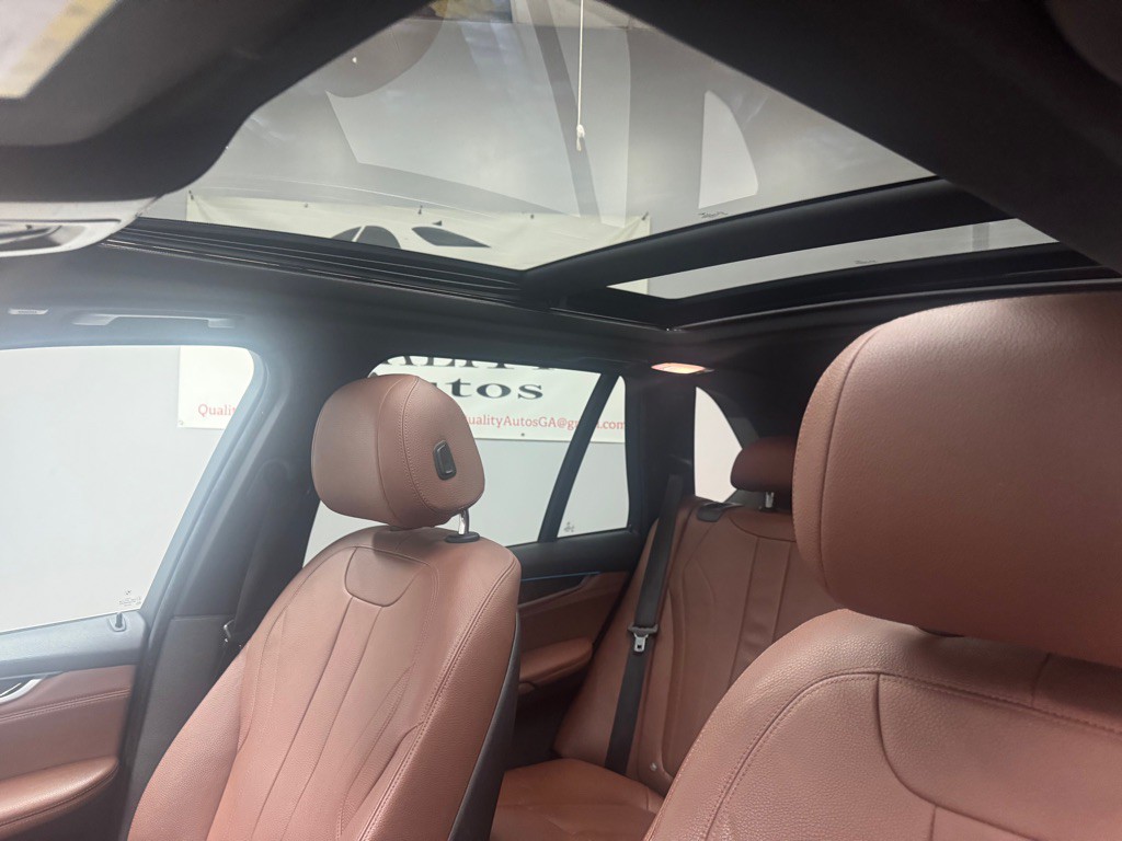 2017 BMW X5 Image 19