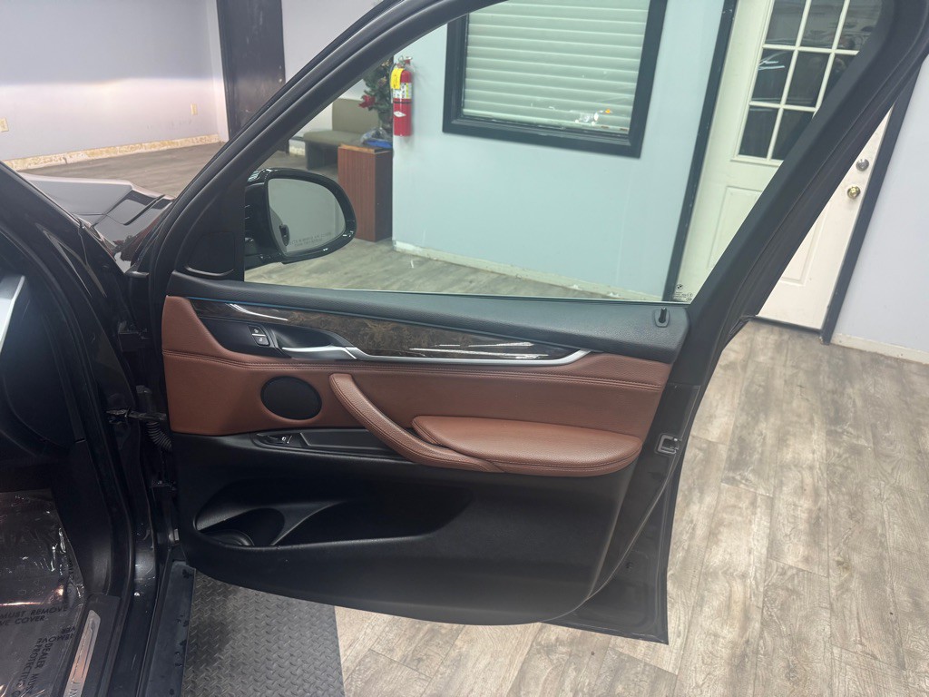 2017 BMW X5 Image 61