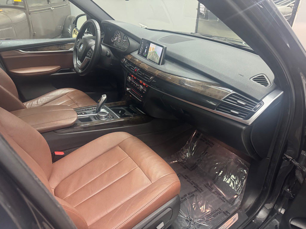 2017 BMW X5 Image 64