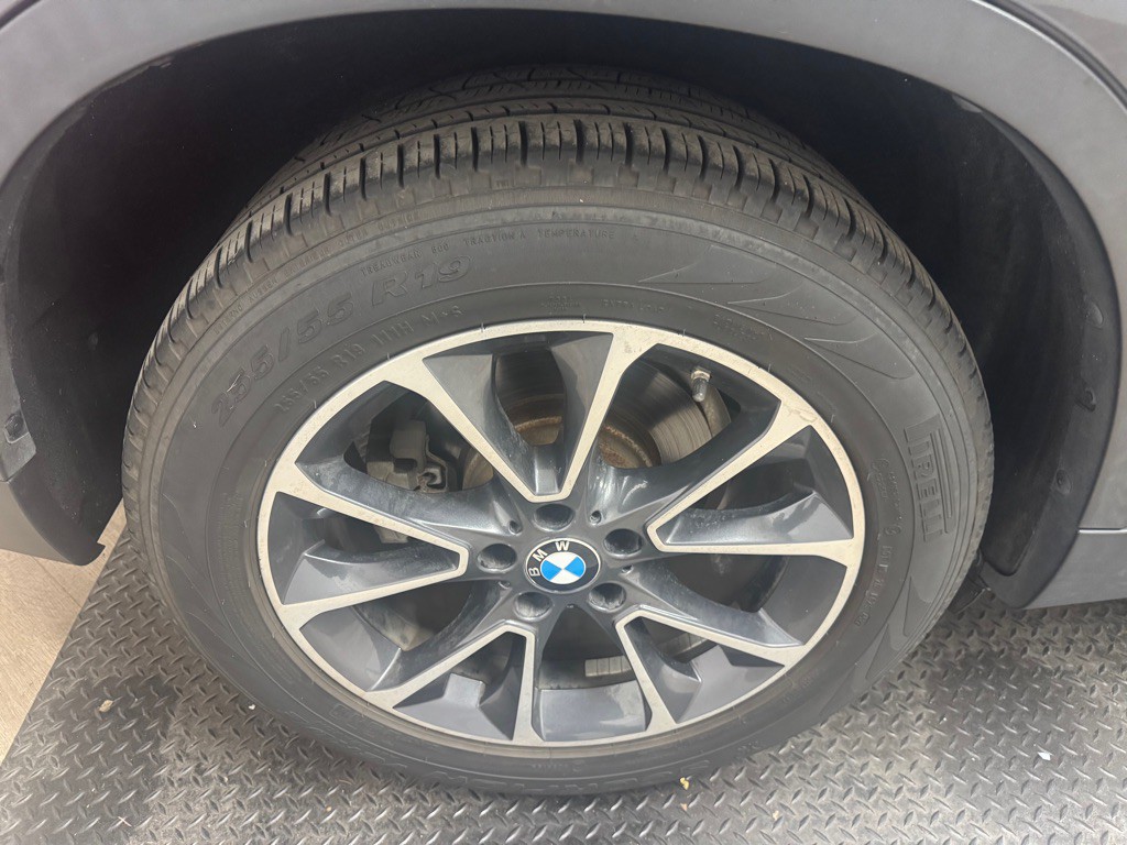 2017 BMW X5 Image 75