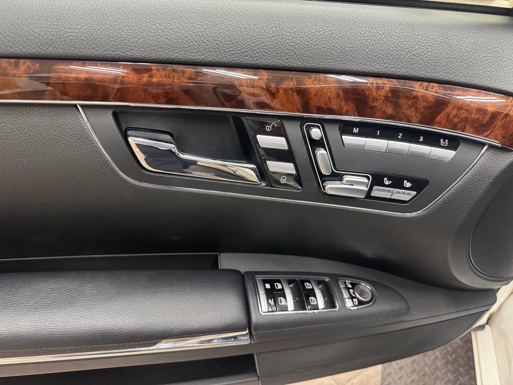 2013 Mercedes-Benz S-Class Image 14