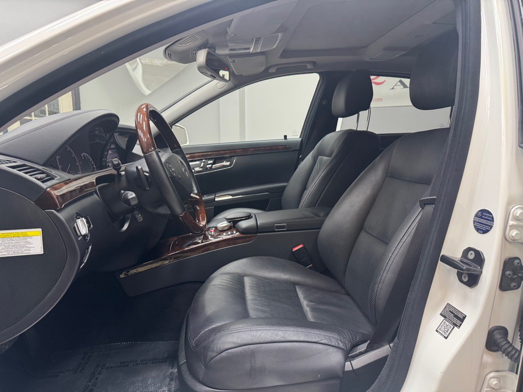 2013 Mercedes-Benz S-Class Image 16