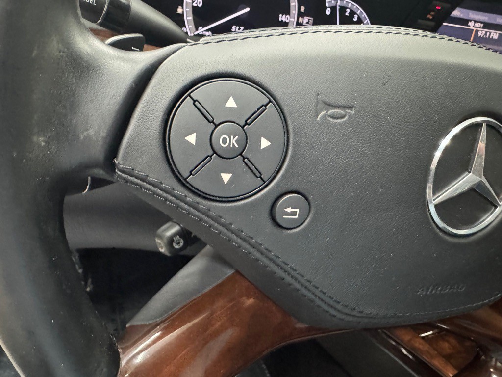 2013 Mercedes-Benz S-Class Image 25