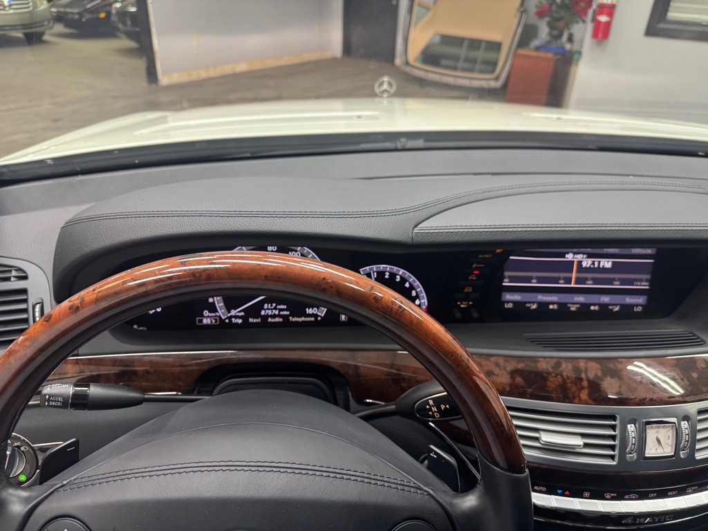 2013 Mercedes-Benz S-Class Image 41